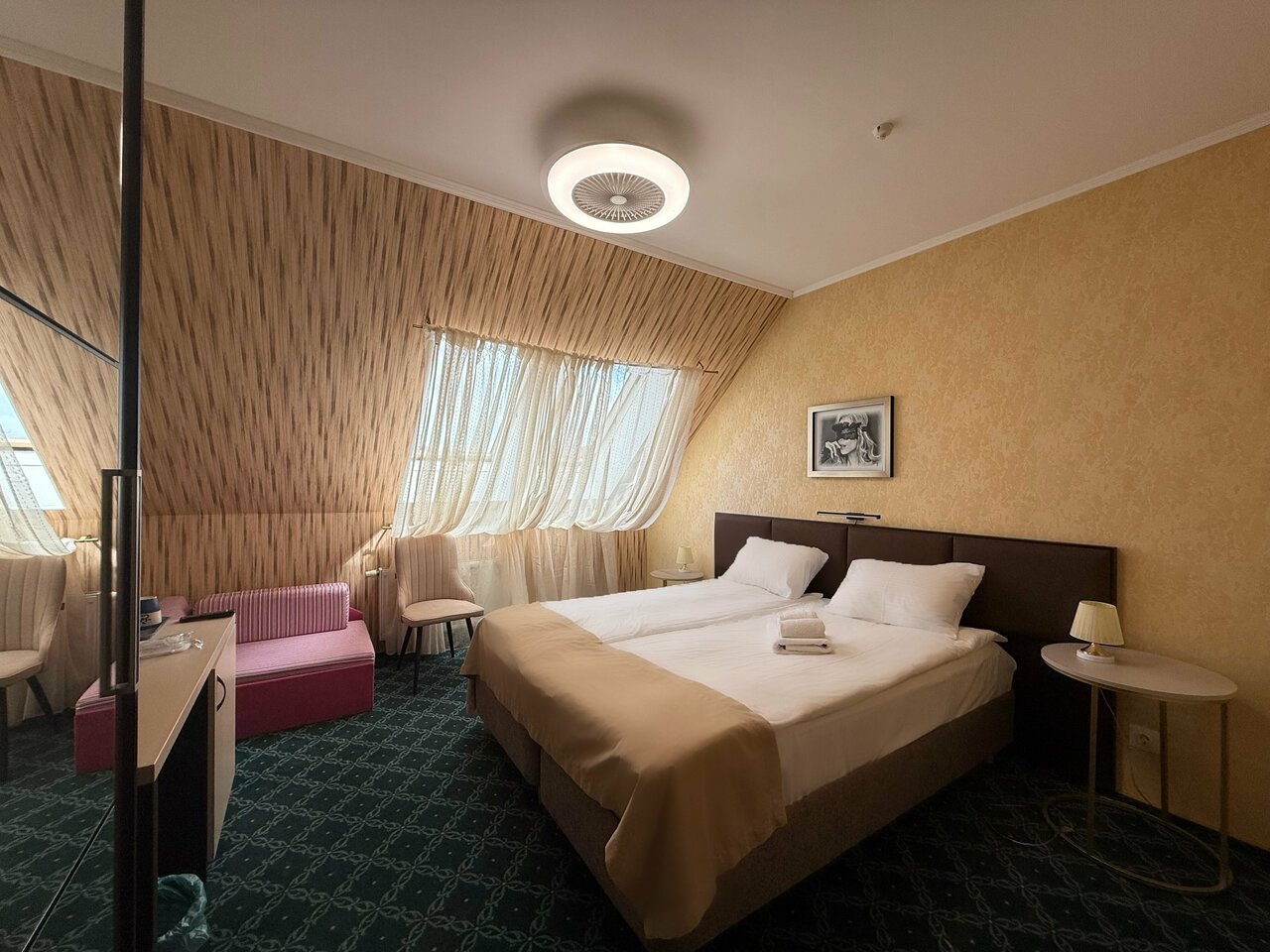 Гостиница Ренессанс Зеленоградск